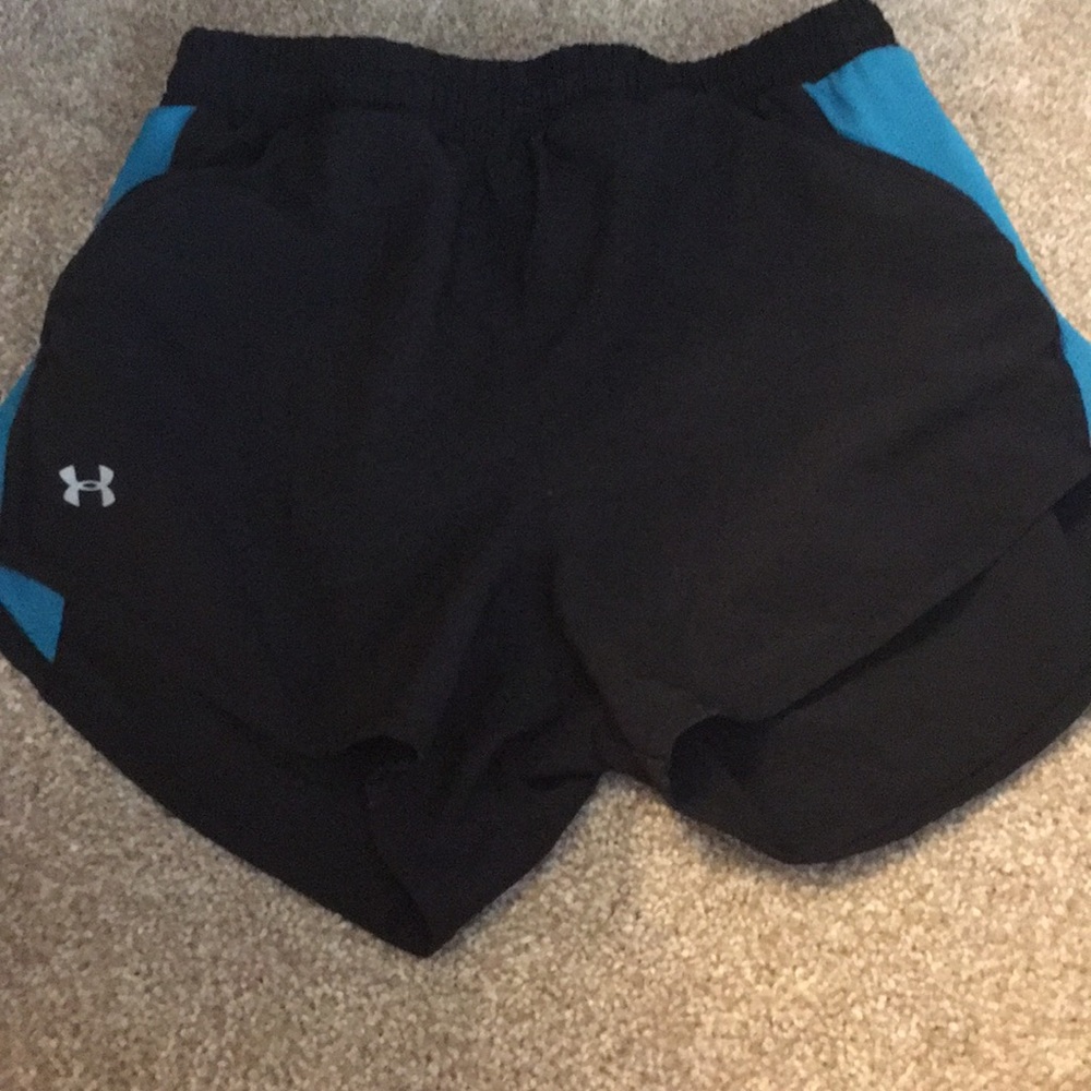 Black under armour athletic shorts